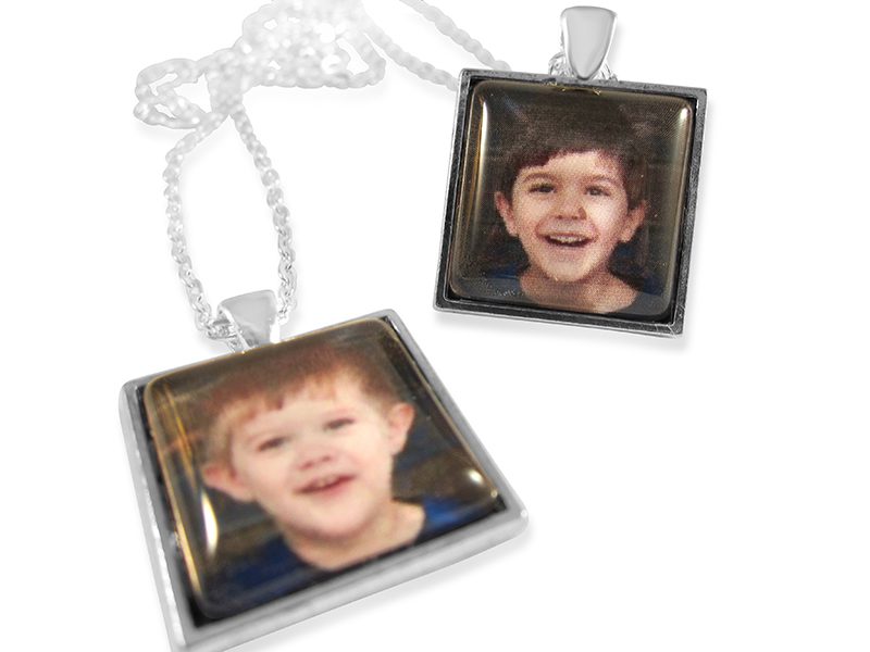 personalized photo necklace